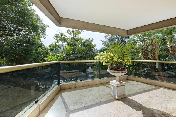 Apartamento com vista para o verde em frente ao Clube Pinheiros