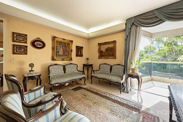 Apartamento com vista para o verde em frente ao Clube Pinheiros