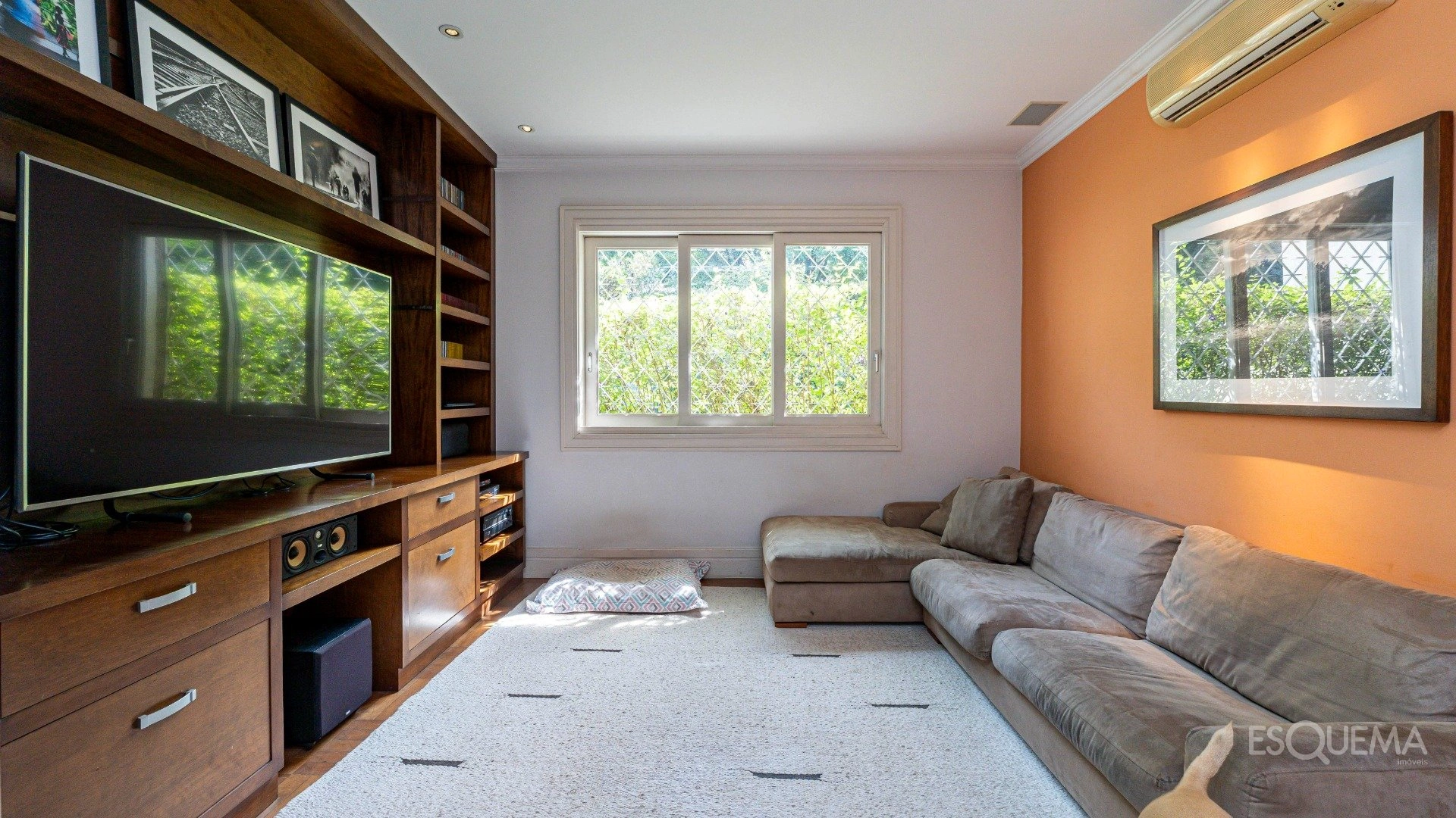 Casa com amplo jardim à venda no Jardim Paulista - Imagem 9