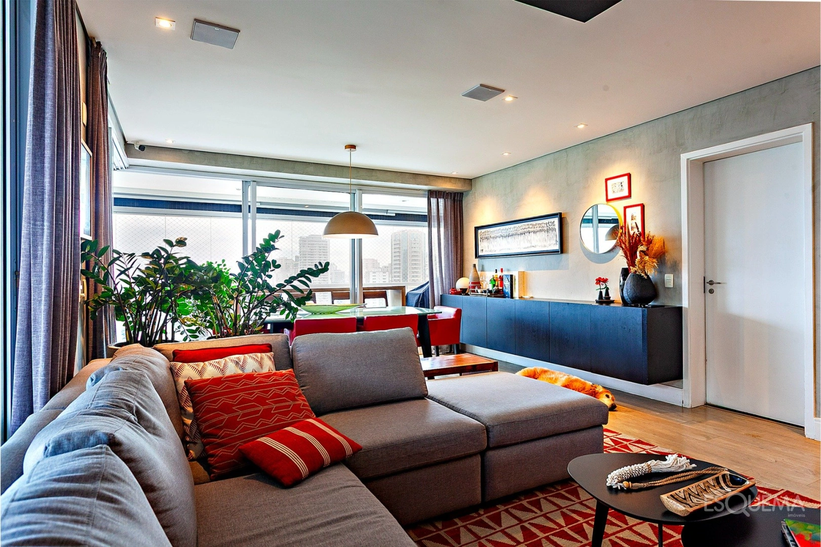 Apartamento reformado em edifício com lazer completo - Imagem 4