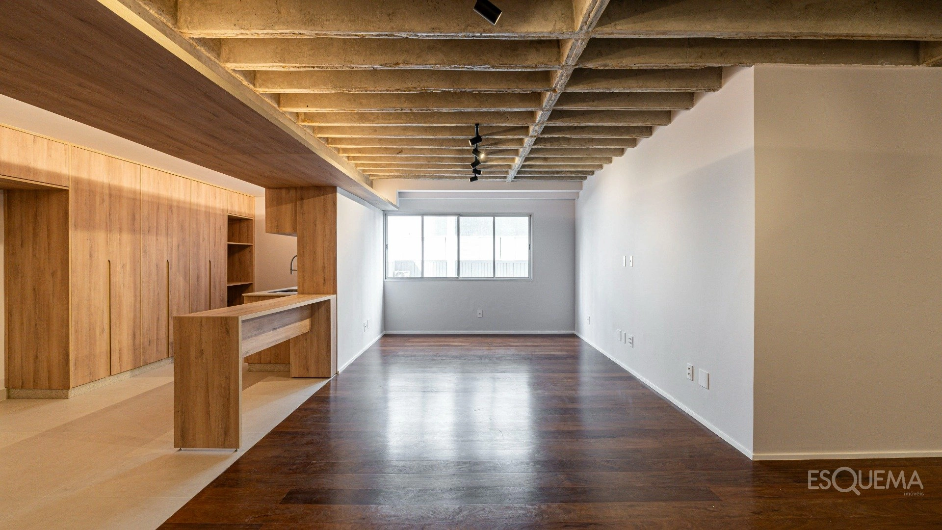 Apartamento reformado, silencioso e luminoso nos Jardins - Imagem 1