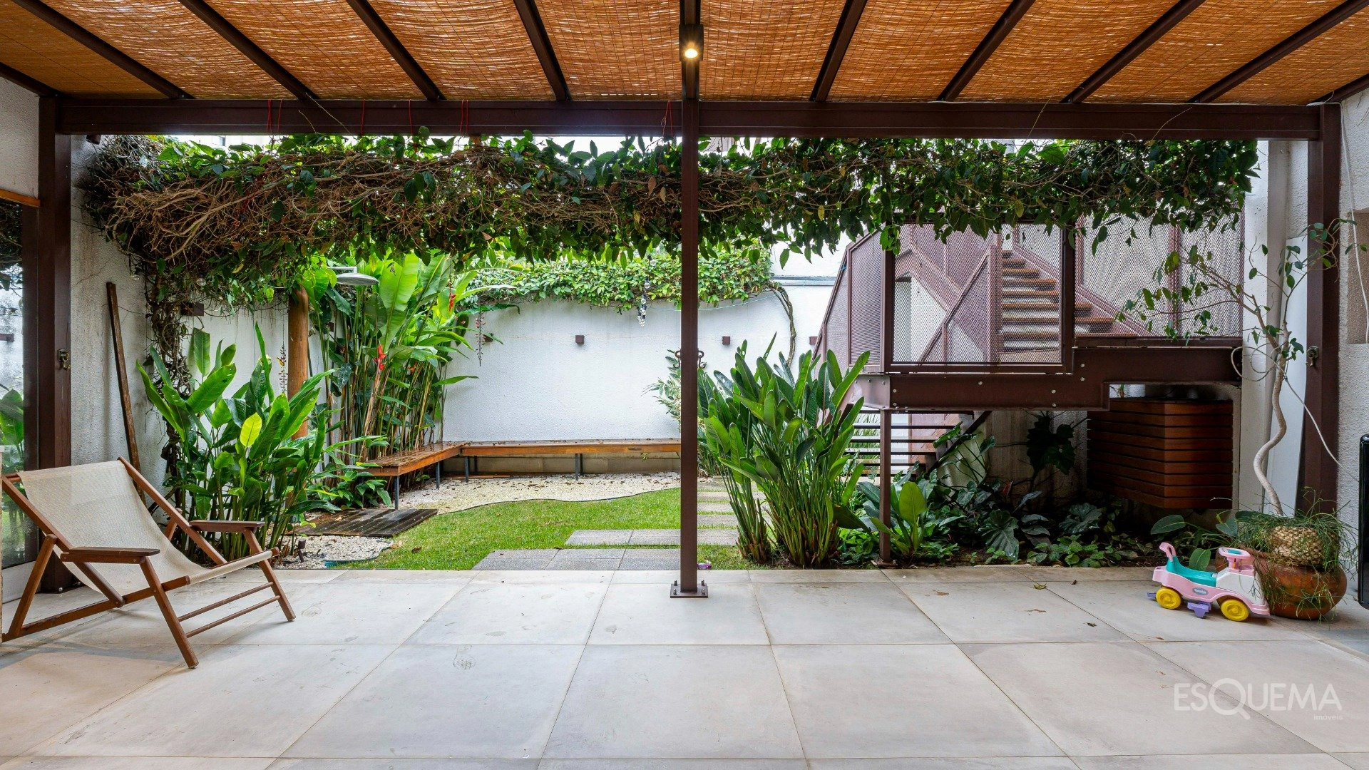 Casa de vila reformada na Vila Madalena - Imagem 1