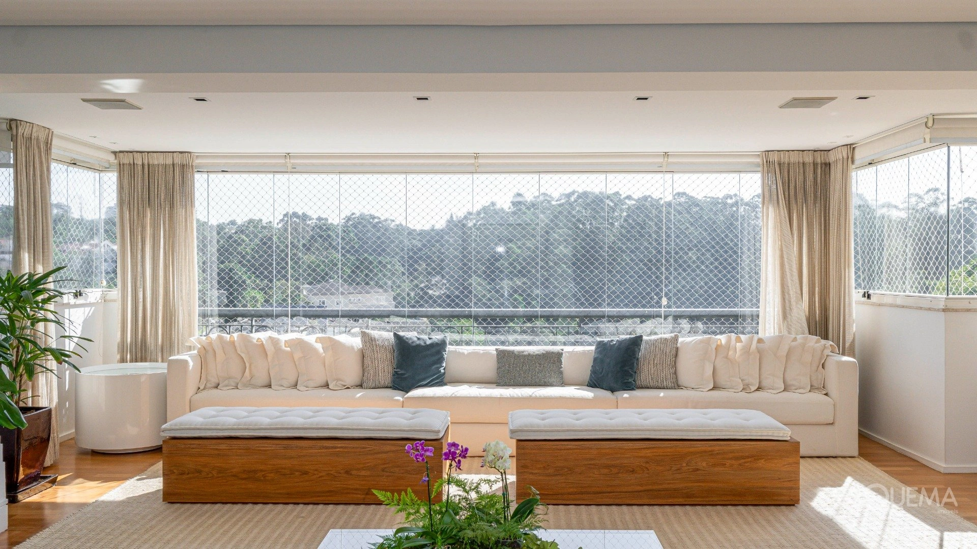 Apartamento impecável com vista para o verde na parte nobre do Real Parque - Imagem 2