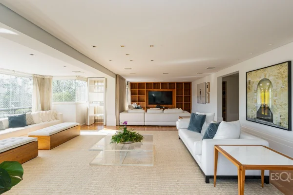 Apartamento impecável com vista para o verde na parte nobre do Real Parque