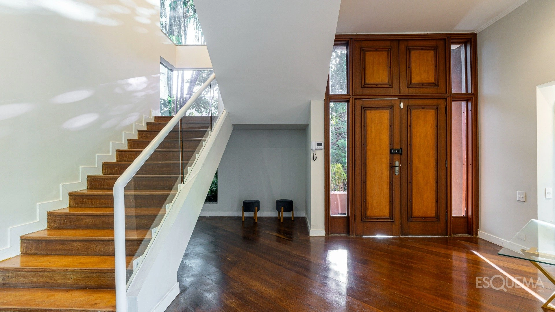 Casa com jardim e piscina em rua tranquila no Jardim Guedala - Imagem 9