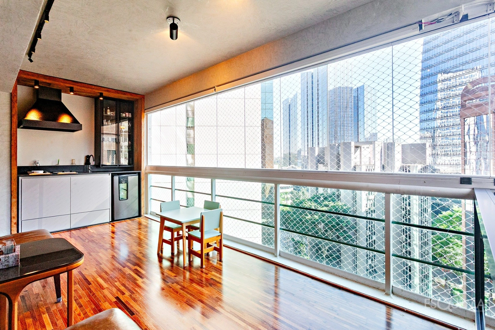 Apartamento mobiliado e reformado, pronto para morar - Imagem 8