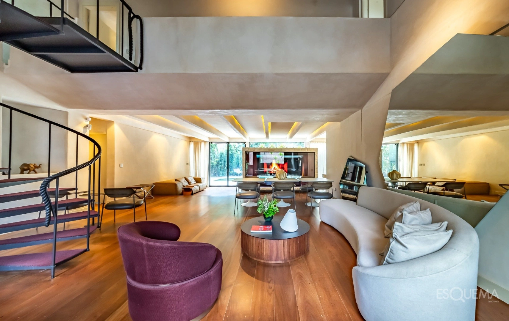 Casa com brutalismo reinterpretado e rooftop voltado ao pôr do sol em Pinheiros - Imagem 4
