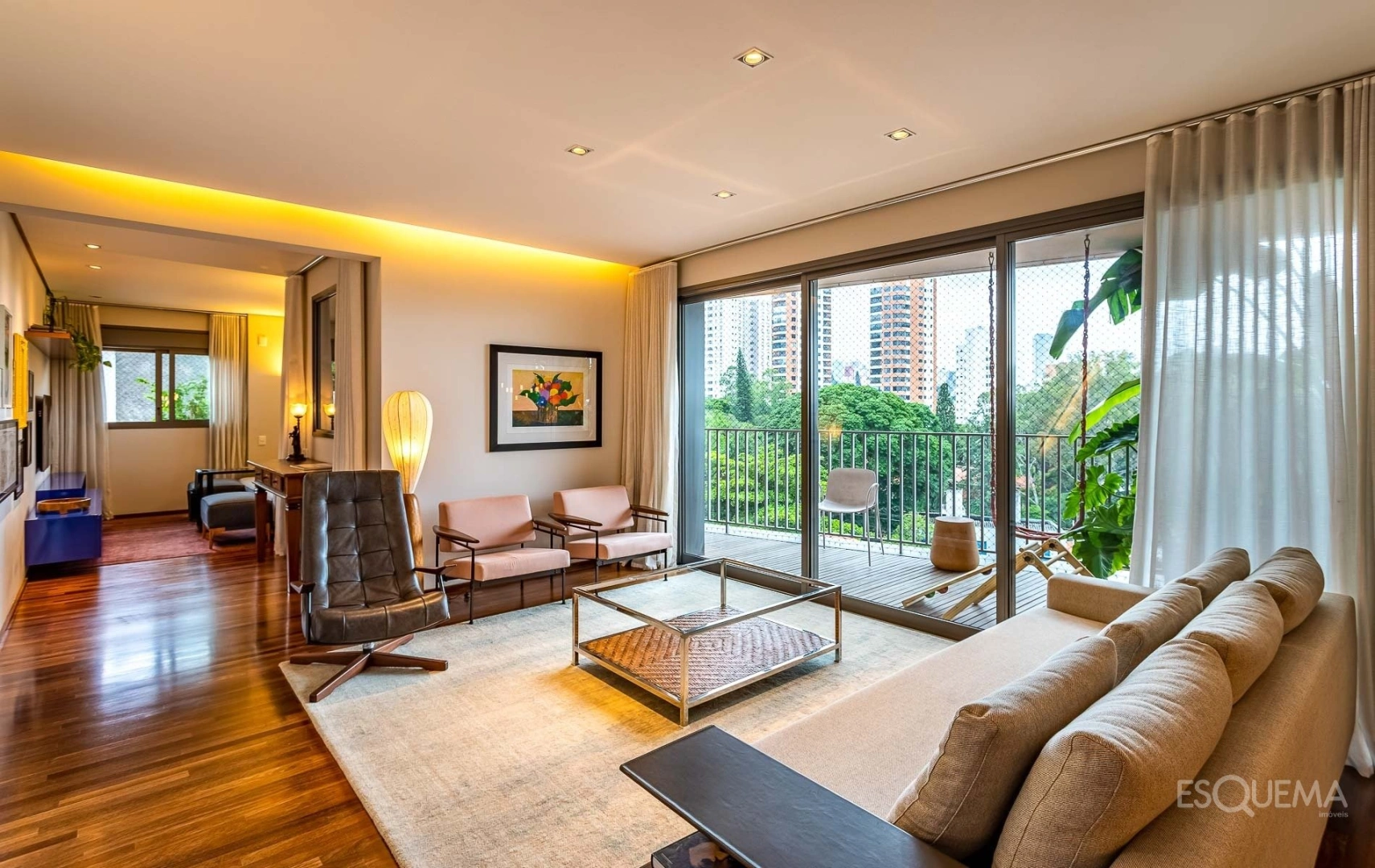 Apartamento com projeto de Isay Weinfeld e atmosfera acolhedora em Alto de Pinheiros - Imagem 14