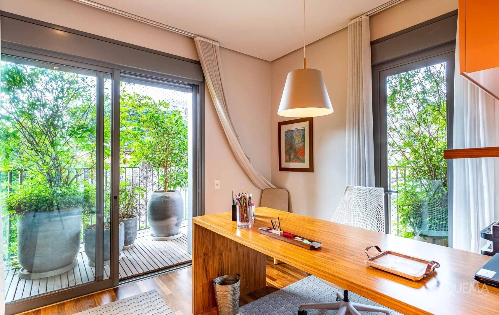 Apartamento com projeto de Isay Weinfeld e atmosfera acolhedora em Alto de Pinheiros - Imagem 5