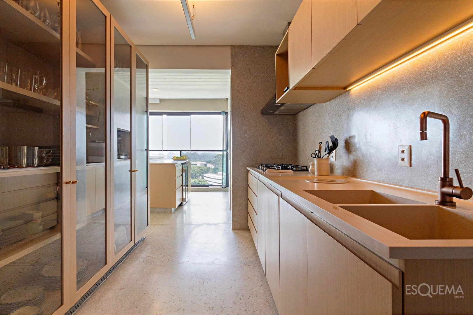 Apartamento sofisticado com varanda gourmet e porteira fechada próximo ao Parque Ibirapuera - Imagem 12