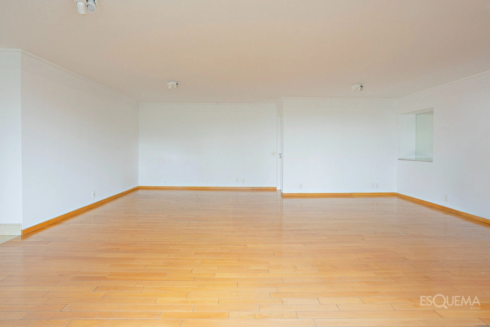 Apartamento com vista para o Clube Paulistano em edifício brutalista nos Jardins - Imagem 8