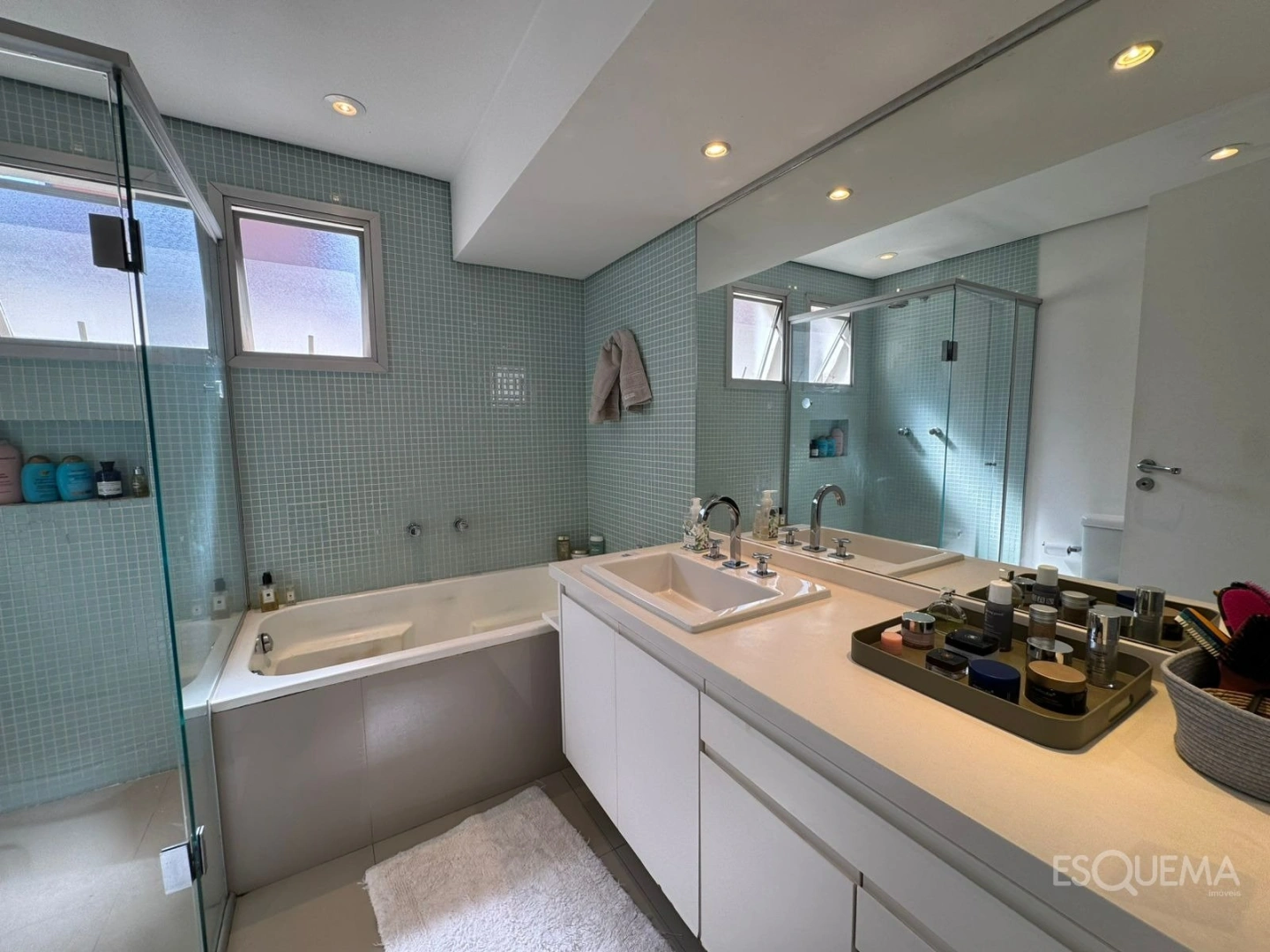Apartamento iluminado com vista para as copas das árvores no Itaim Bibi - Imagem 15