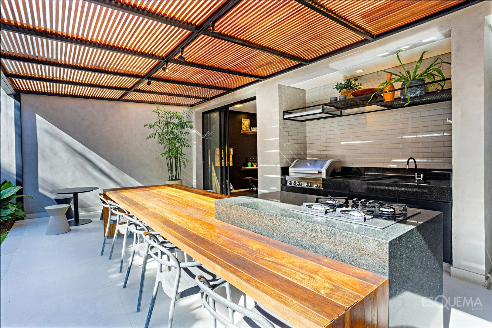 Casa com arquitetura acolhedora e lazer completo no Cidade Jardim - Imagem 3