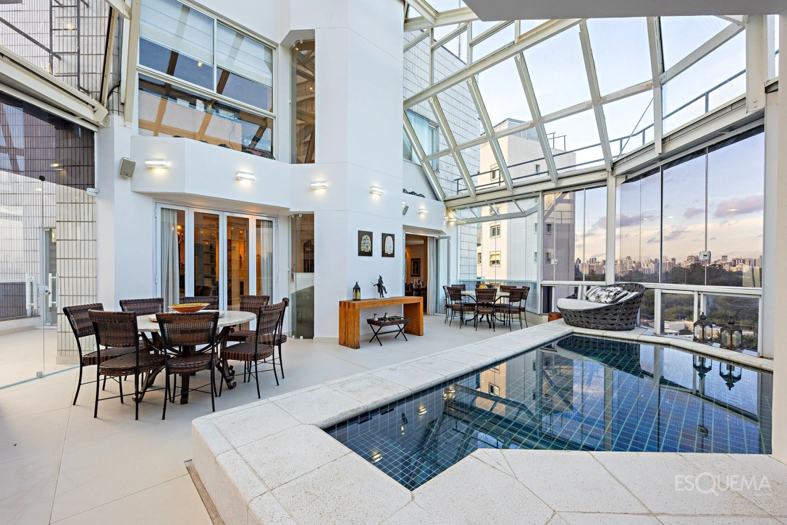 Cobertura duplex com vista excepcional, próxima ao Parque Ibirapuera - Imagem 2