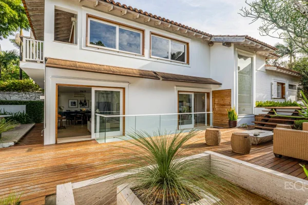 Casa com projeto de Toninho Noronha no Cidade Jardim