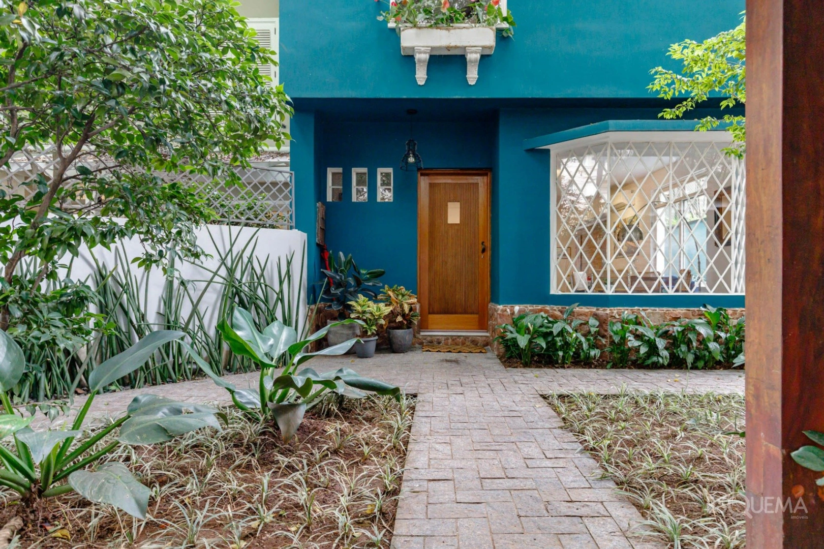 Casa de vila iluminada e silenciosa ao lado do Clube Pinheiros - Imagem 1