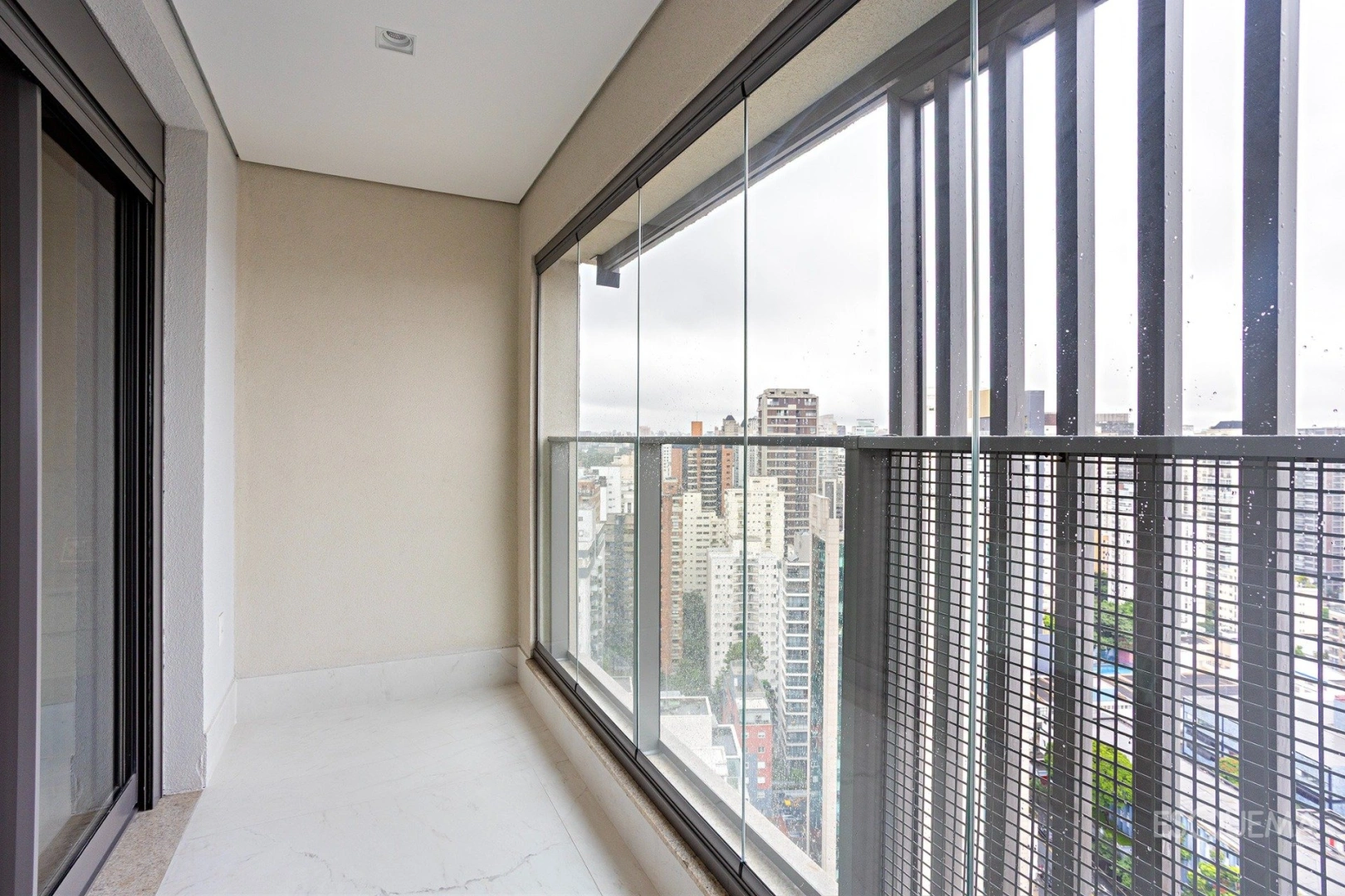Apartamento mobiliado com vista para o skyline e marcenaria Kitchens - Imagem 14