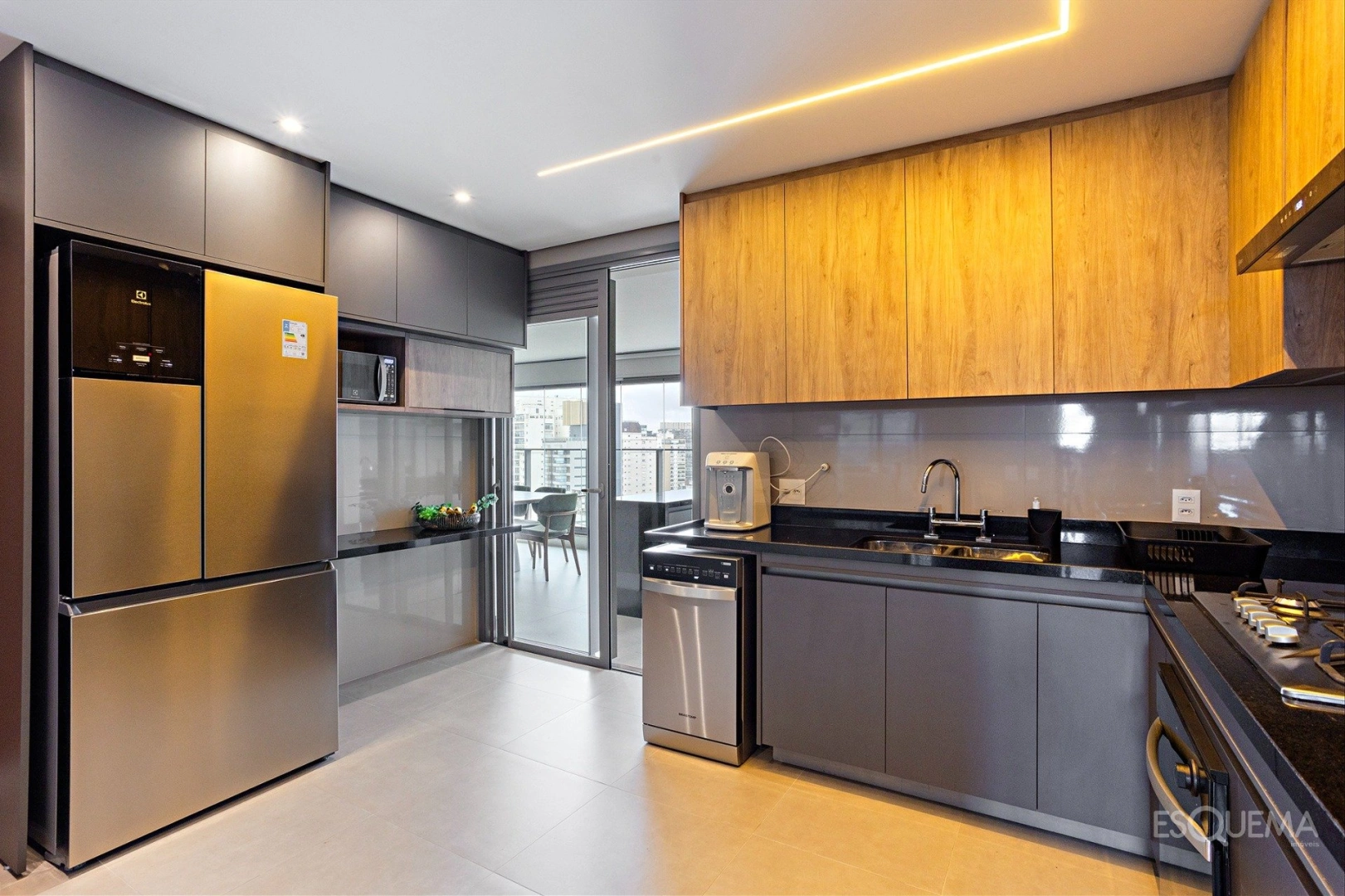 Apartamento mobiliado com vista para o skyline e marcenaria Kitchens - Imagem 3