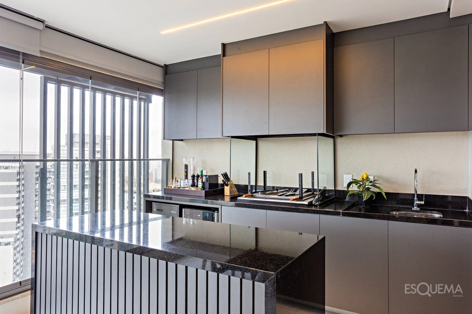 Apartamento mobiliado com vista para o skyline e marcenaria Kitchens - Imagem 7