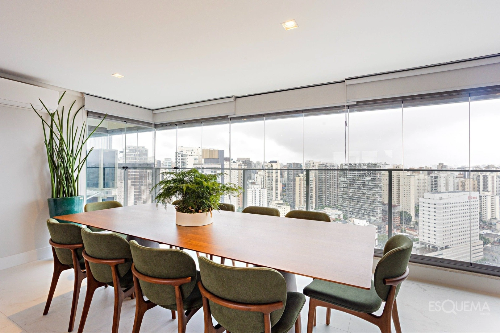 Apartamento mobiliado com vista para o skyline e marcenaria Kitchens - Imagem 8