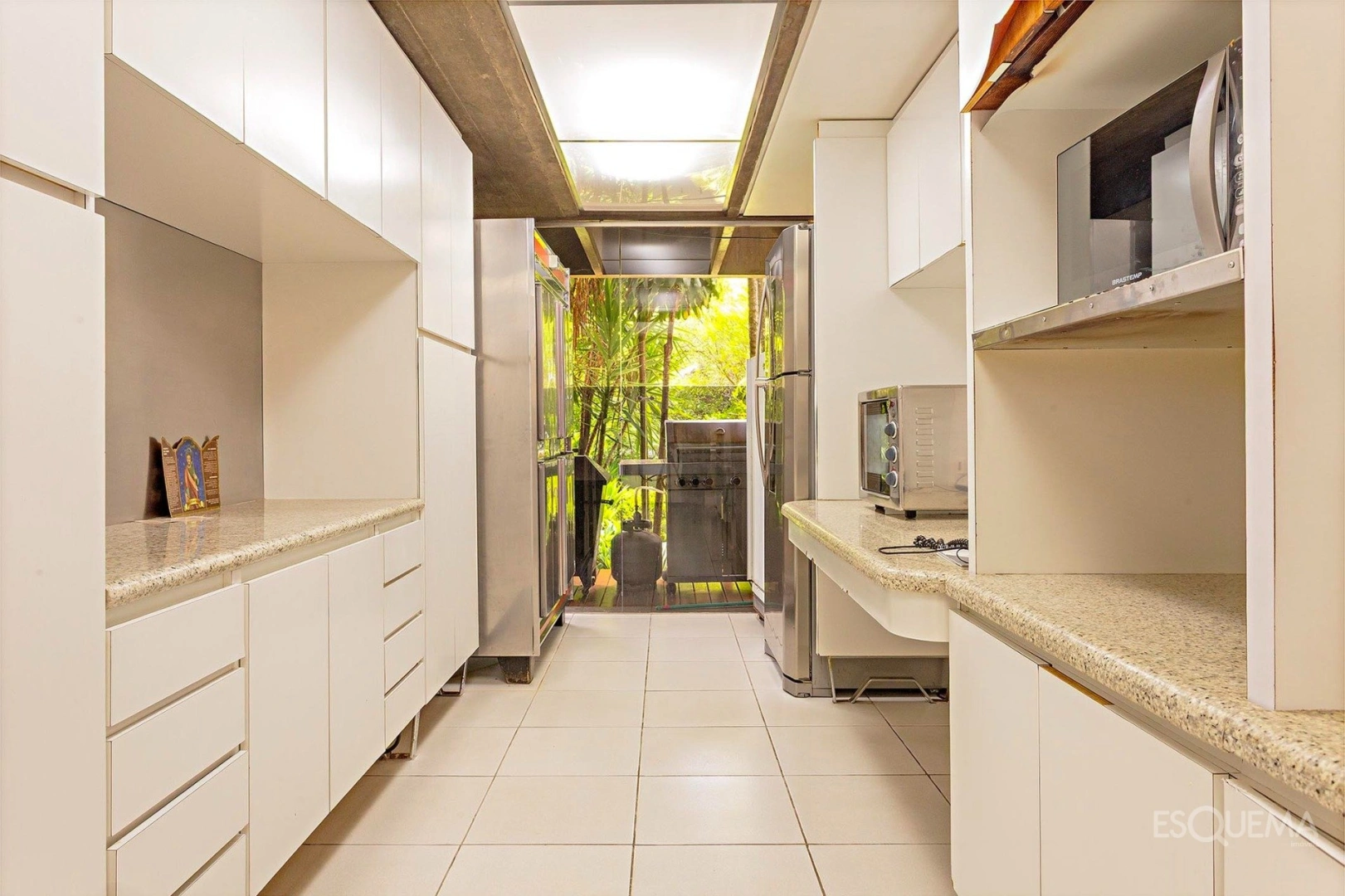Casa modernista com vista para o Parque Ibirapuera no Jardim Luzitânia - Imagem 10