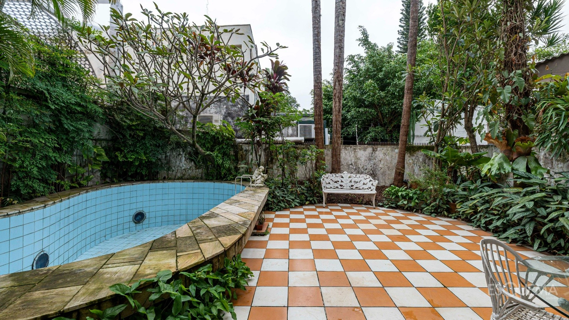 Casa para reforma no Jardim Paulistano - Imagem 12