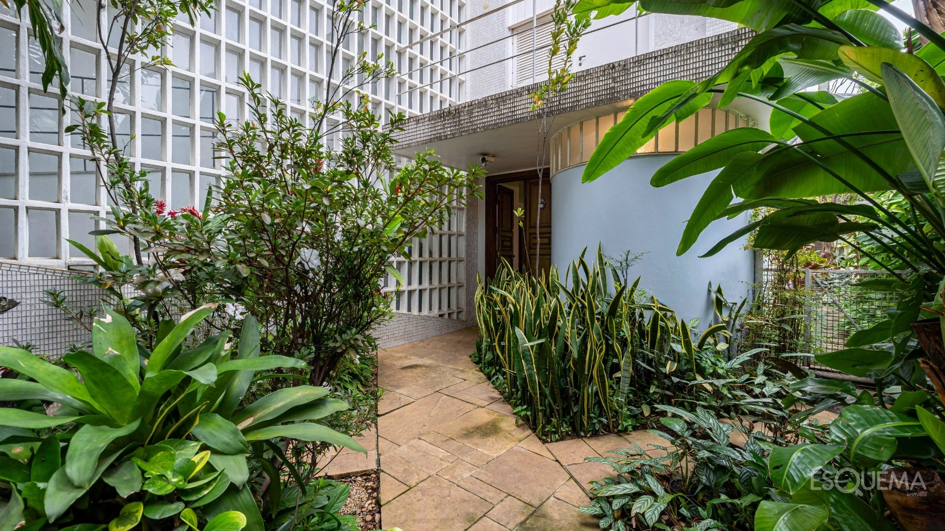 Casa para reforma no Jardim Paulistano - Imagem 1