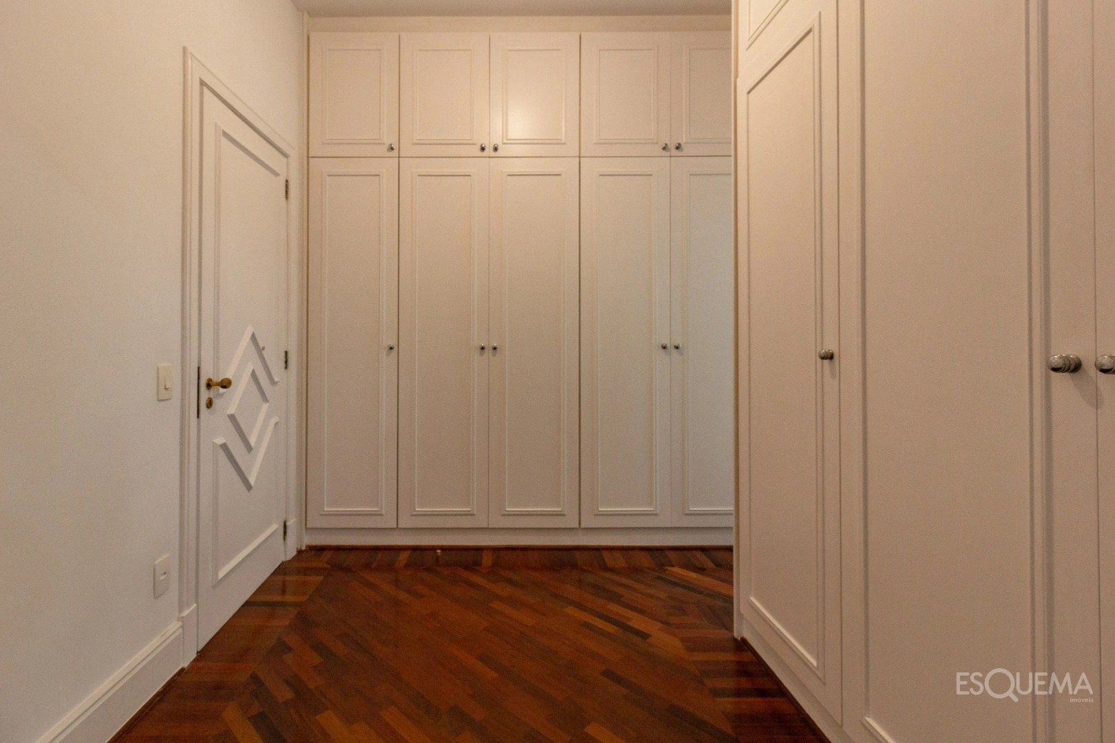 Apartamento reformado para locação no Place des Vosges - Imagem 10