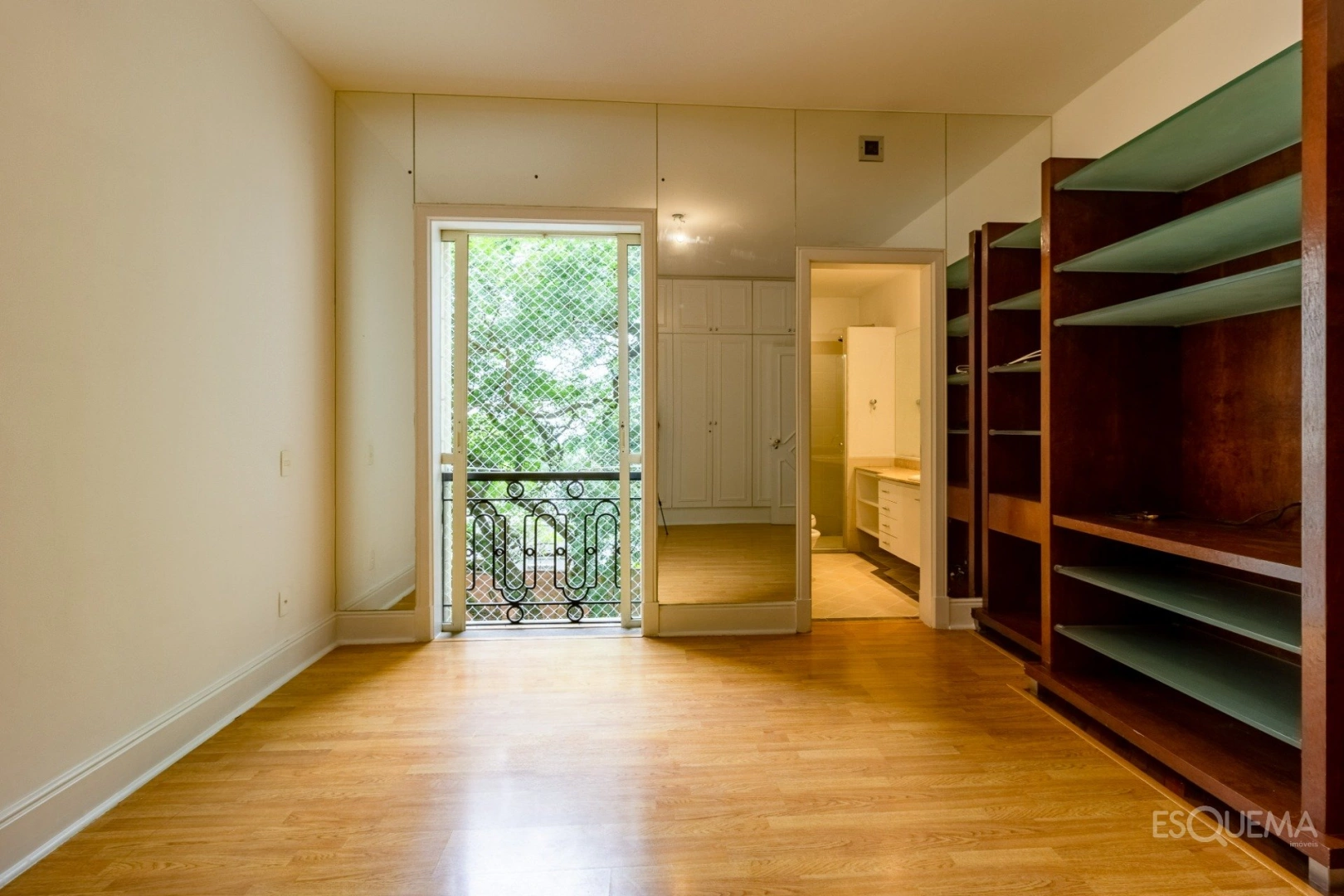 Apartamento reformado para locação no Place des Vosges - Imagem 15