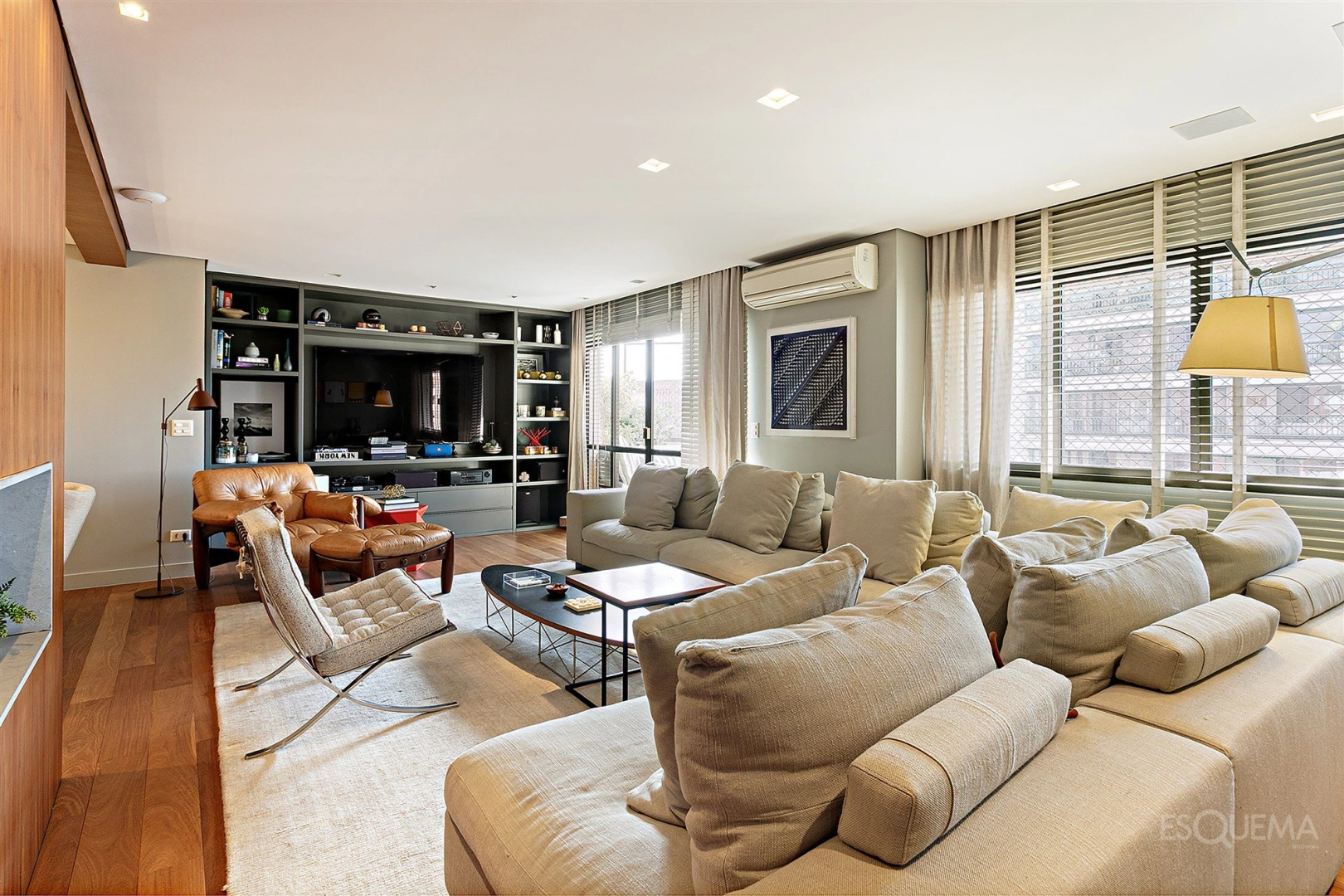 Apartamento contemporâneo e reformado em rua valorizada do Itaim Bibi - Imagem 2