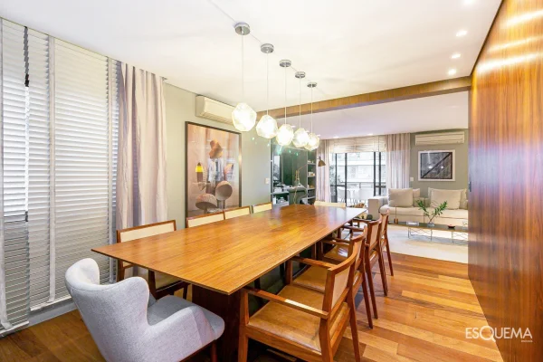 Apartamento contemporâneo e reformado em rua valorizada do Itaim Bibi