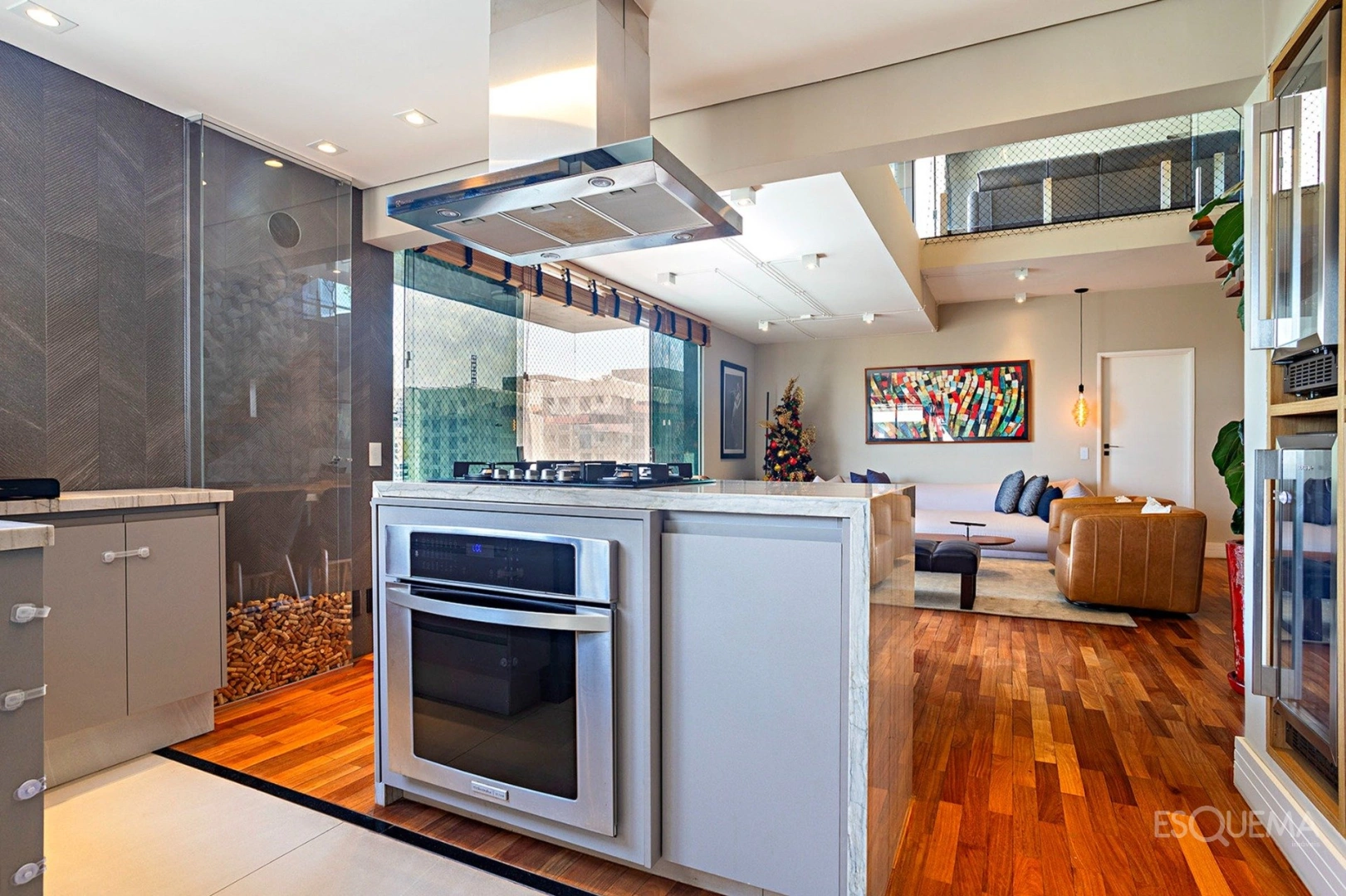 Cobertura duplex com terraço e reforma contemporânea em localização privilegiada - Imagem 13