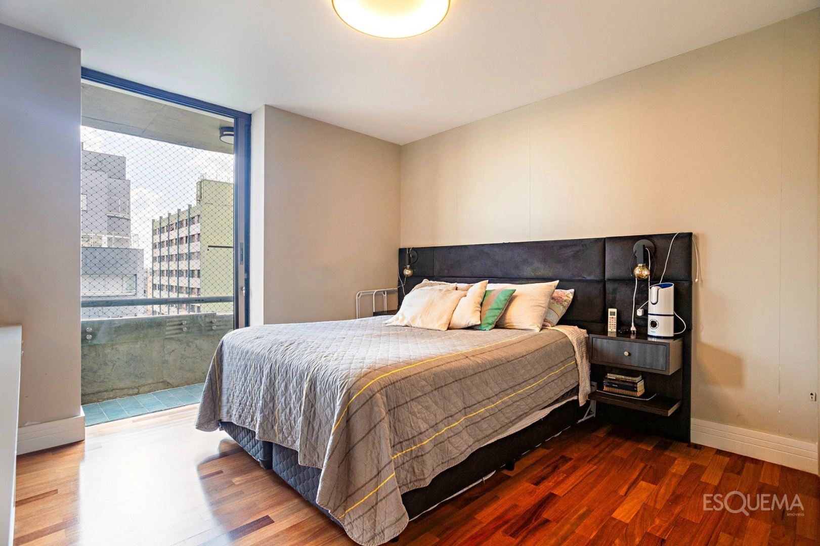 Cobertura duplex com terraço e reforma contemporânea em localização privilegiada - Imagem 7