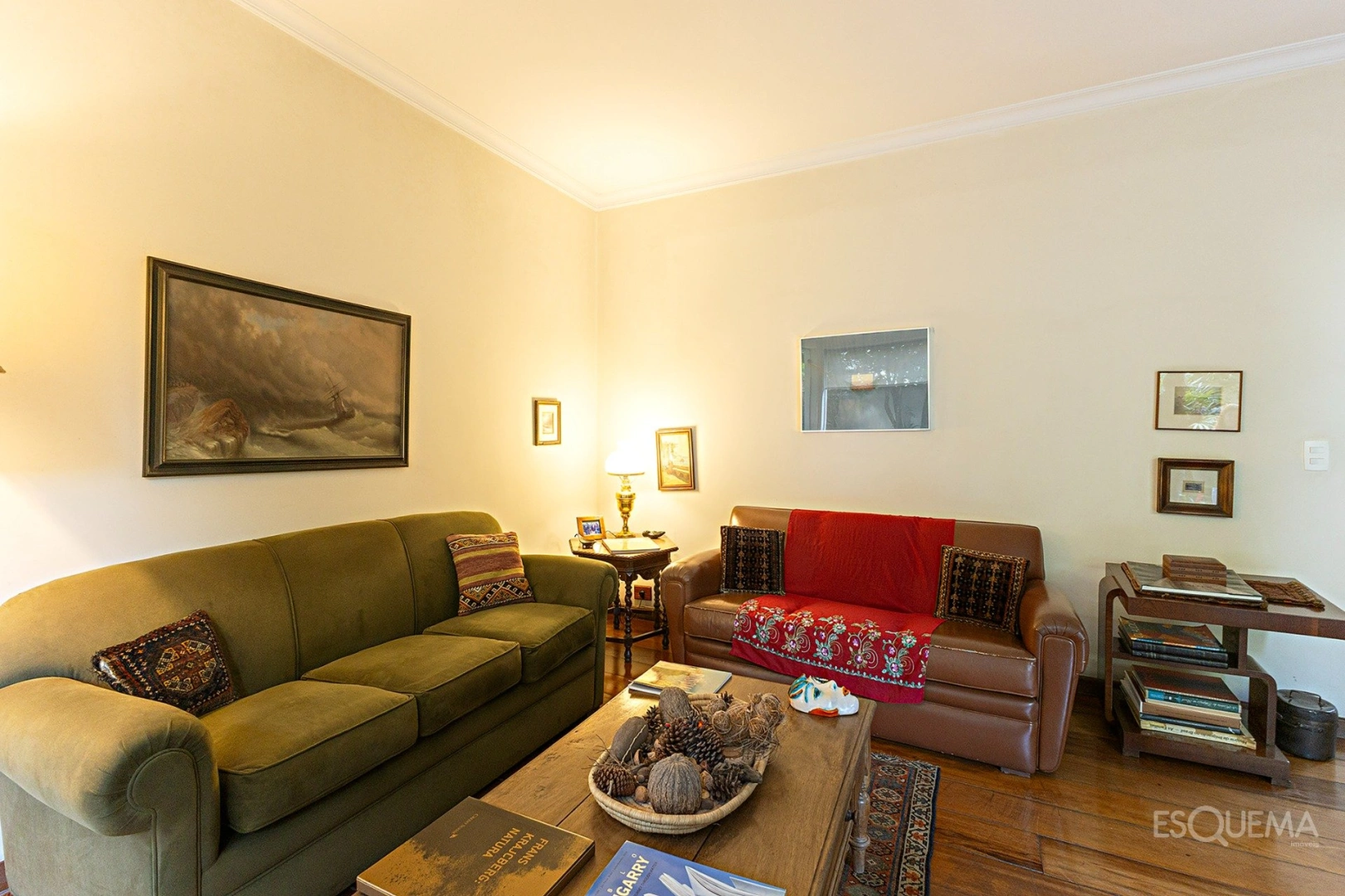 Casa para retrofit em rua tranquila no Jardim Paulistano - Imagem 5