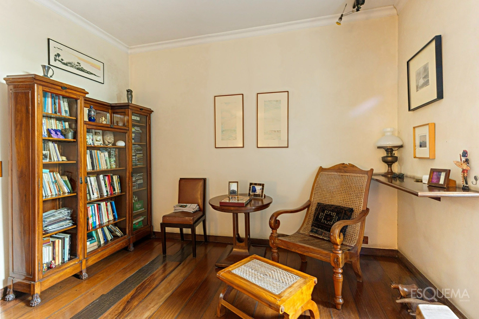 Casa para retrofit em rua tranquila no Jardim Paulistano - Imagem 6