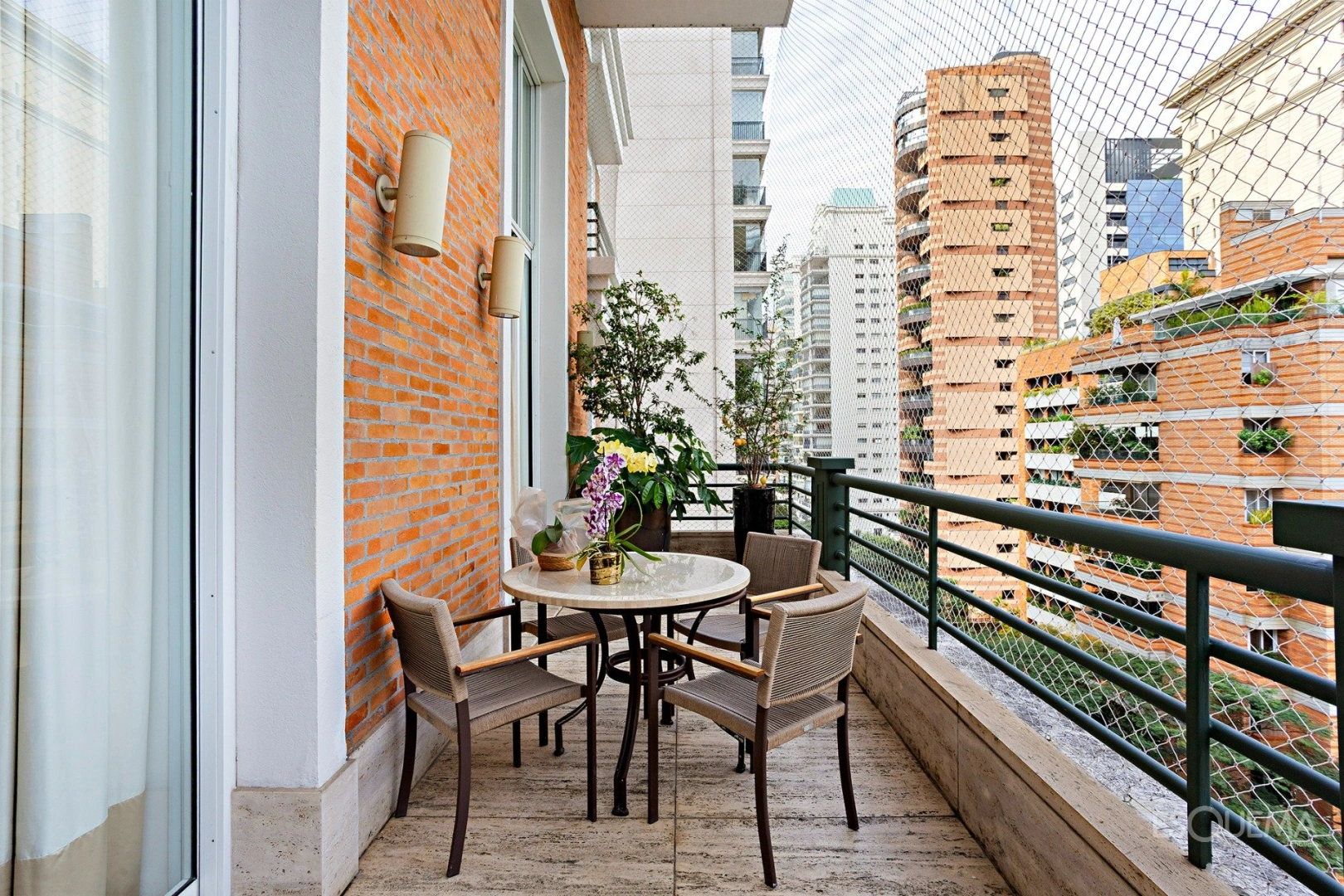 Apartamento em rua fechada em ótima localização do bairro - Imagem 11