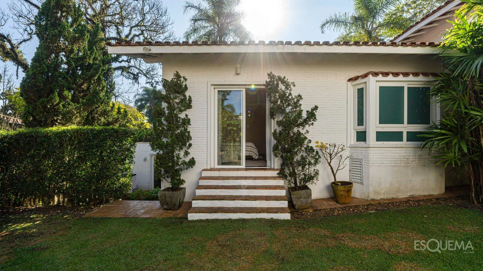 Casa com paisagismo e ambientes integrados no Alto da Boa Vista - Imagem 13