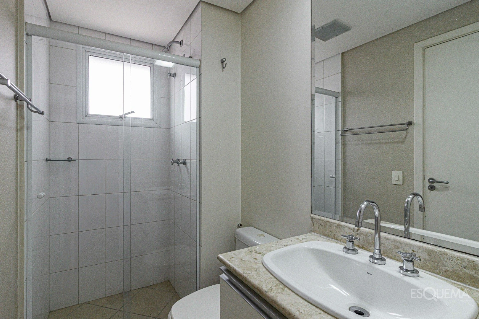 Apartamento amplo, iluminado e com vista privilegiada - Imagem 10