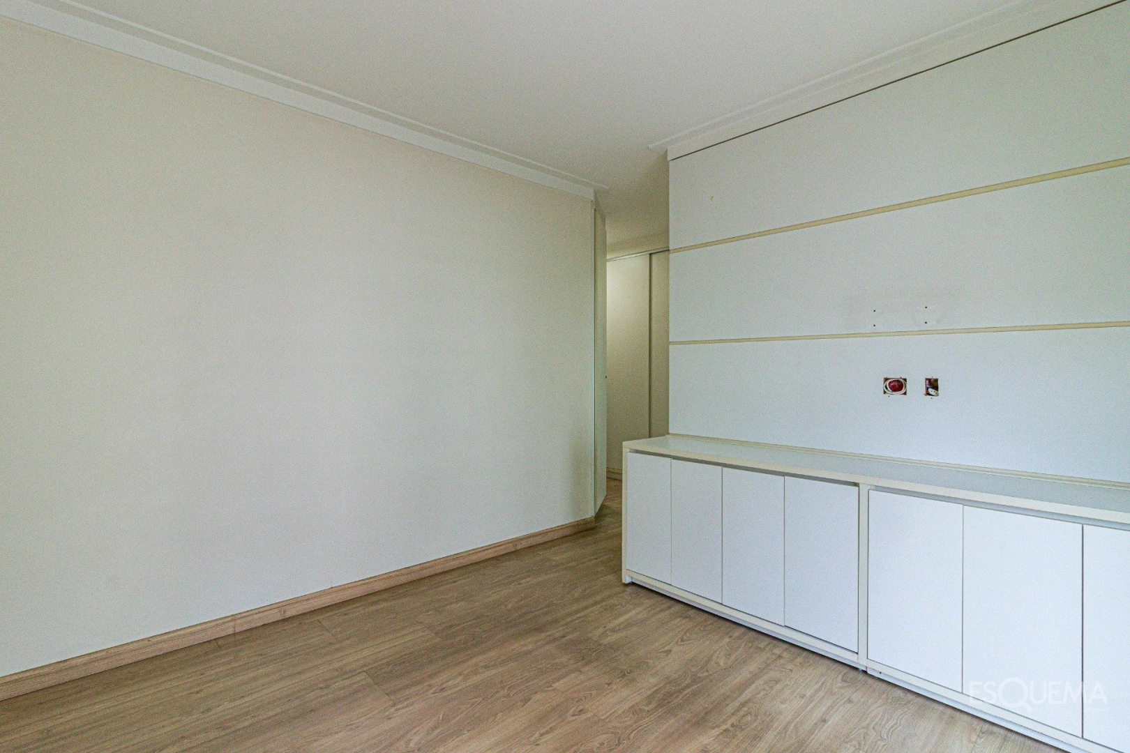 Apartamento amplo, iluminado e com vista privilegiada - Imagem 12