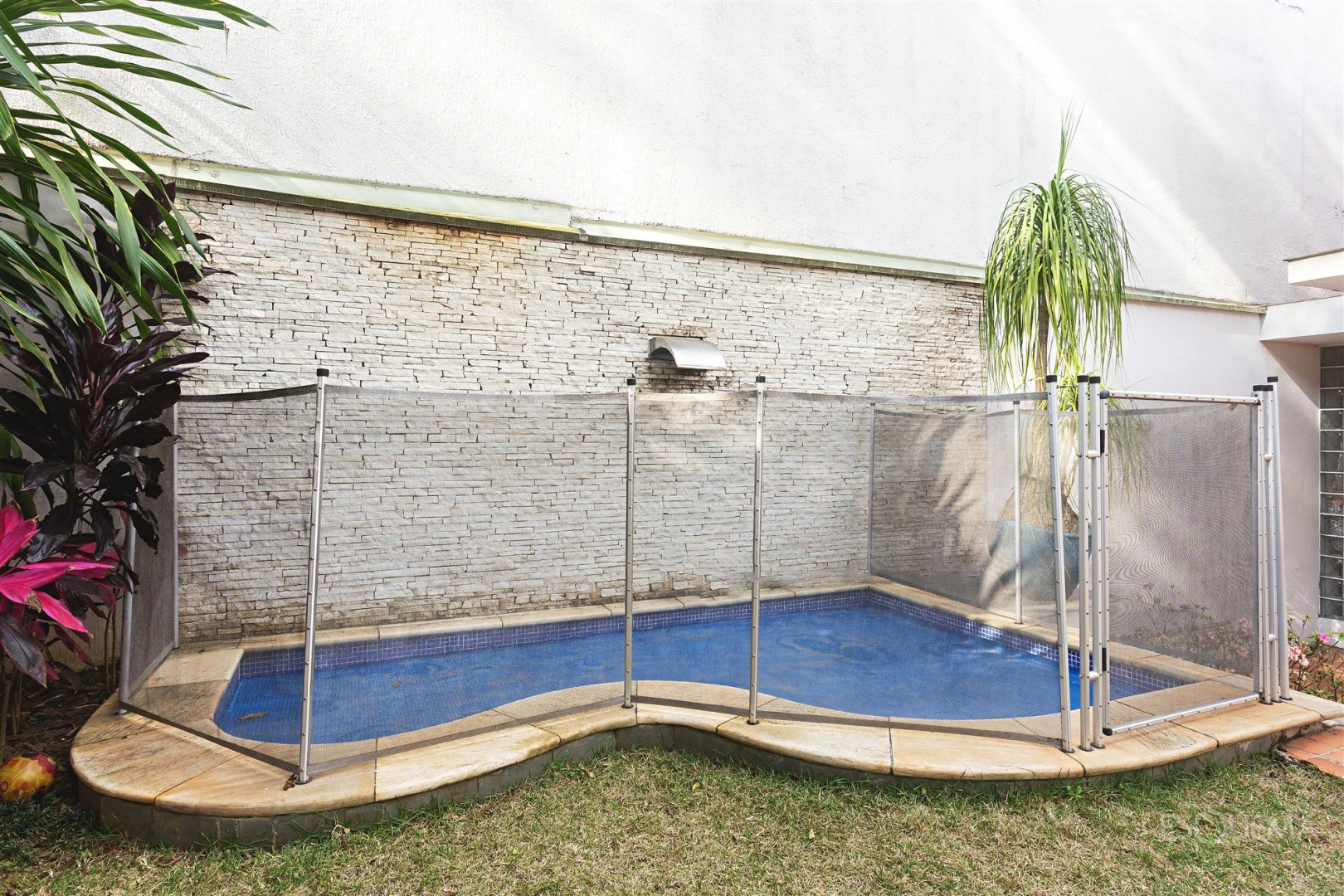 Casa com amplo jardim no Alto da Boa Vista - Imagem 3