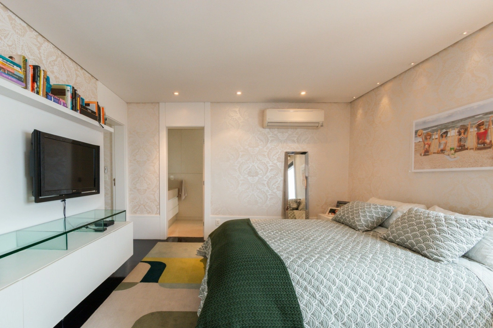 Cobertura em edifício projetado por João Armentano no Itaim BibI - Imagem 14