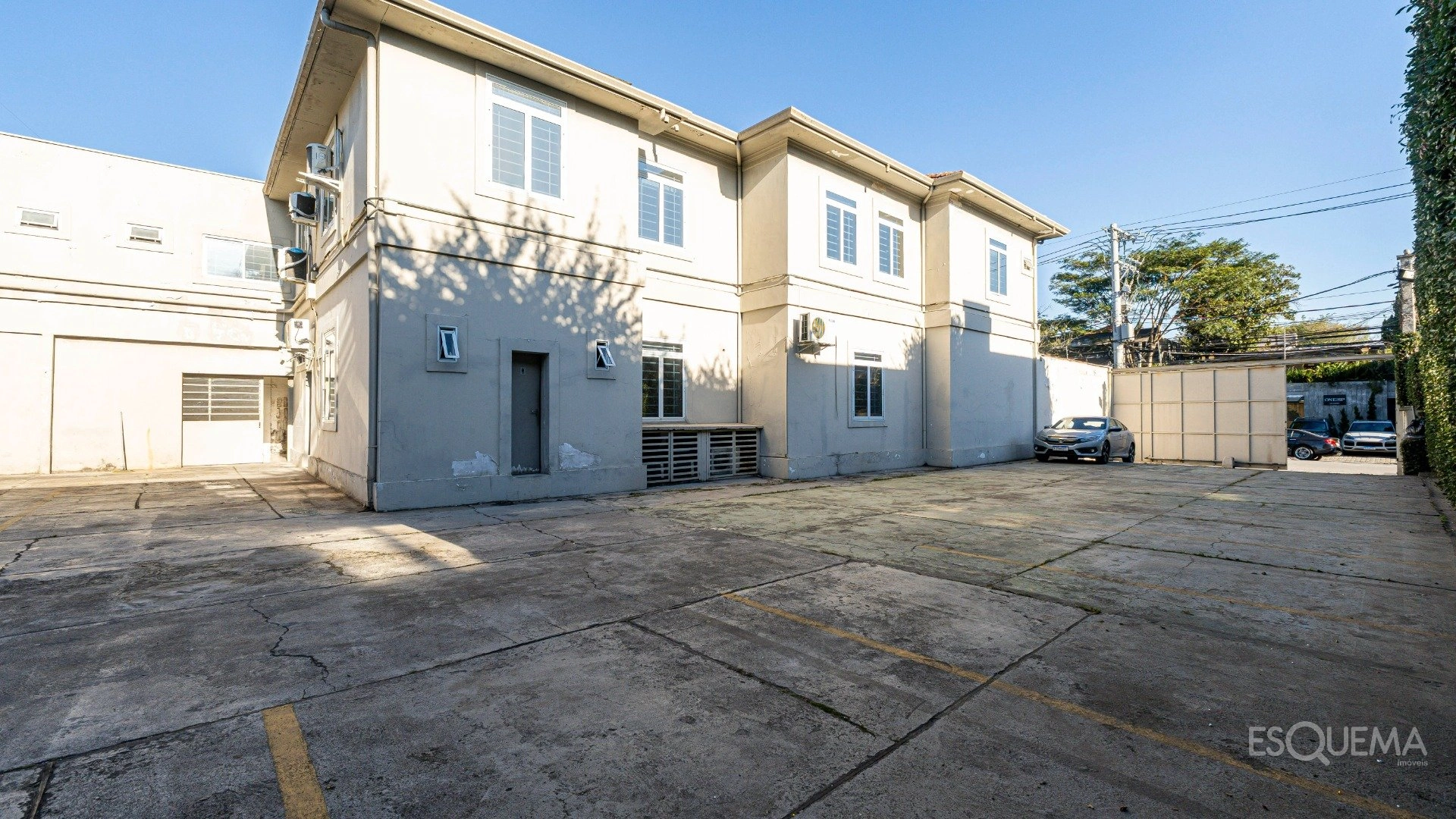 Casa comercial com 1.050 m² de área construída no Jardim América - Imagem 1