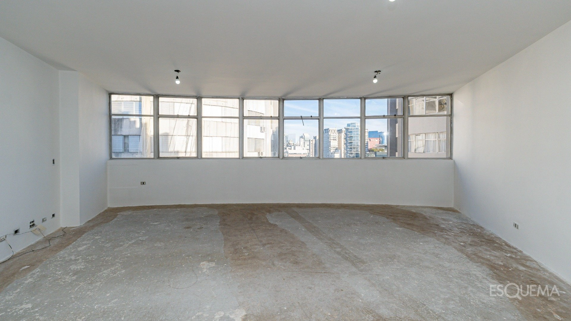 Apartamento próximo ao Clube Pinheiros e Shopping Iguatemi - Imagem 1