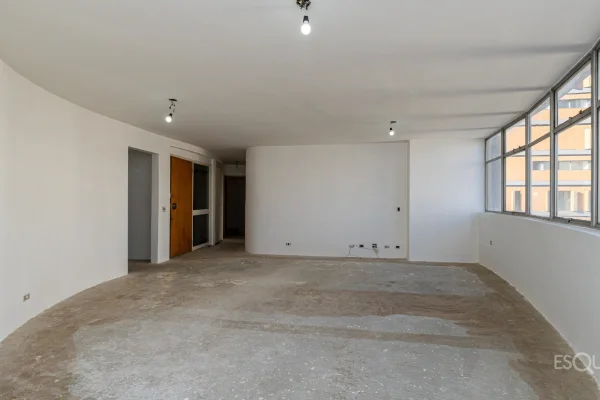Apartamento próximo ao Clube Pinheiros e Shopping Iguatemi