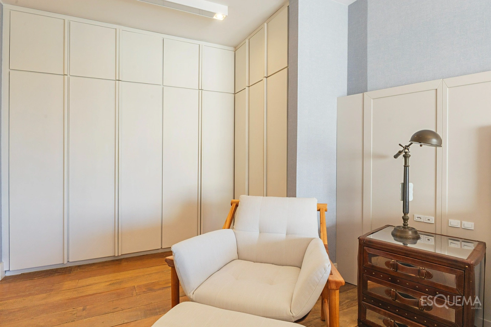Apartamento reformado e mobiliado ao lado da Escola Avenues - Imagem 14