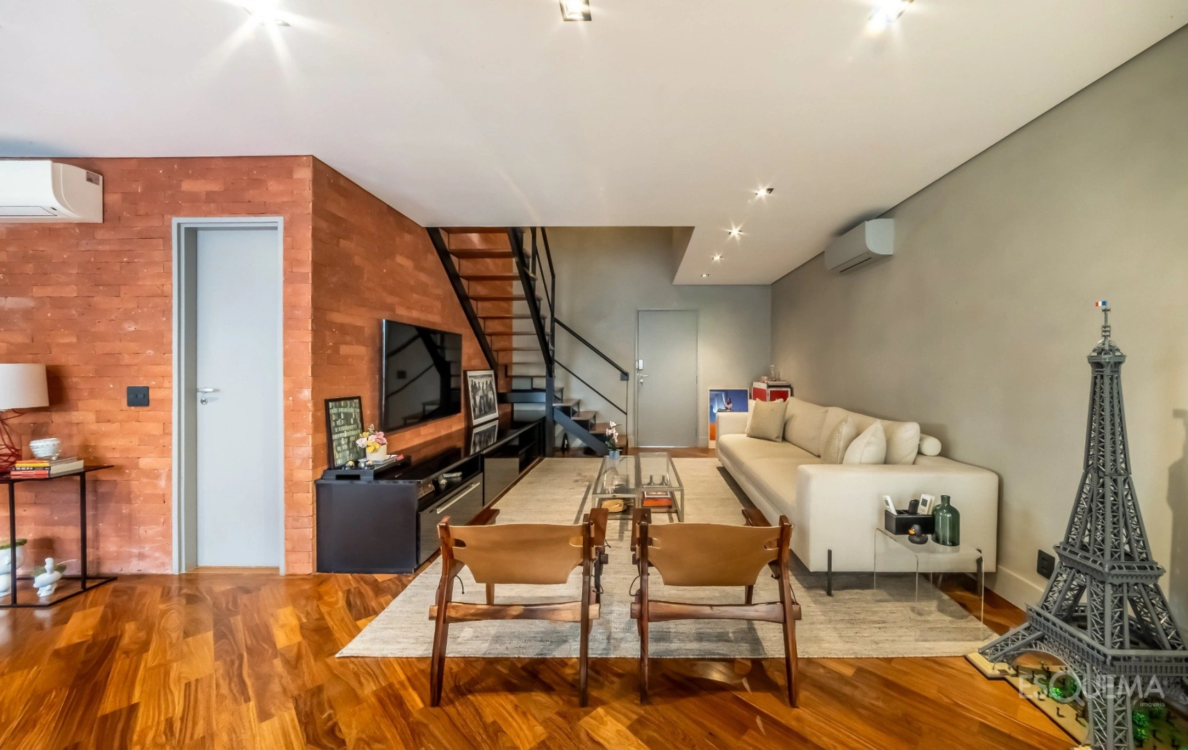 Apartamento duplex com planta integrada e luz natural no Jardim Paulista - Imagem 3