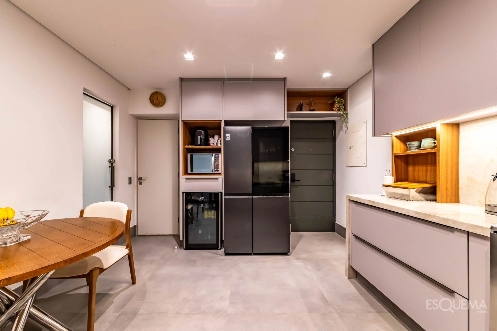 Apartamento Lindenberg reformado com vista para o verde nos Jardins - Imagem 12