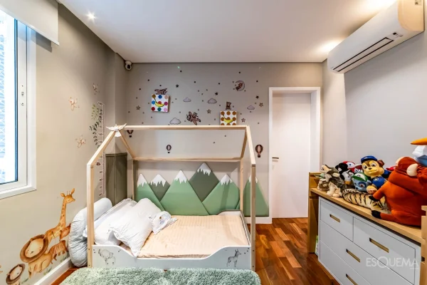 Apartamento Lindenberg reformado com vista para o verde nos Jardins