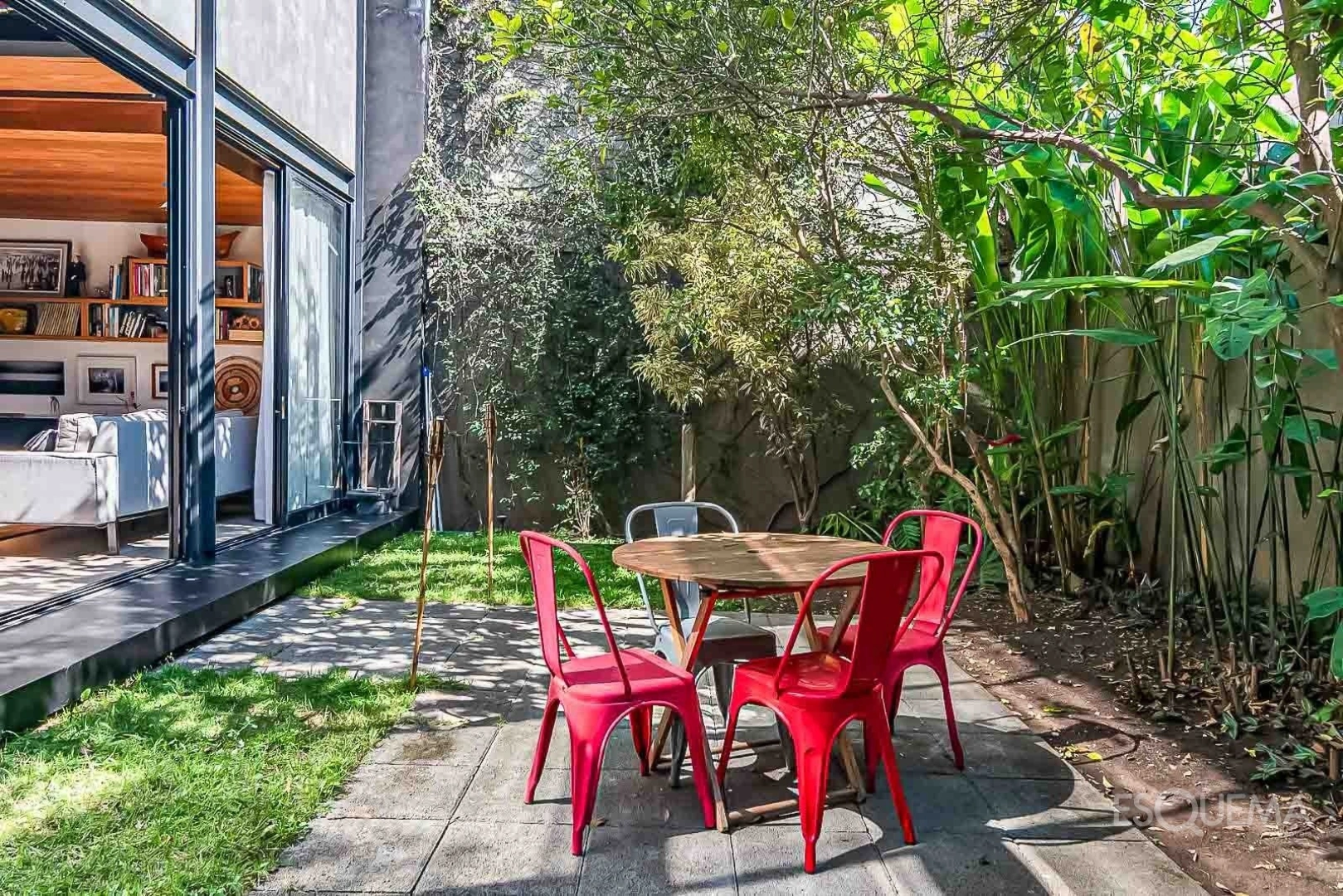 Casa no Jardim Luzitânia, cheia de luz natural e a passos do Parque Ibirapuera - Imagem 11