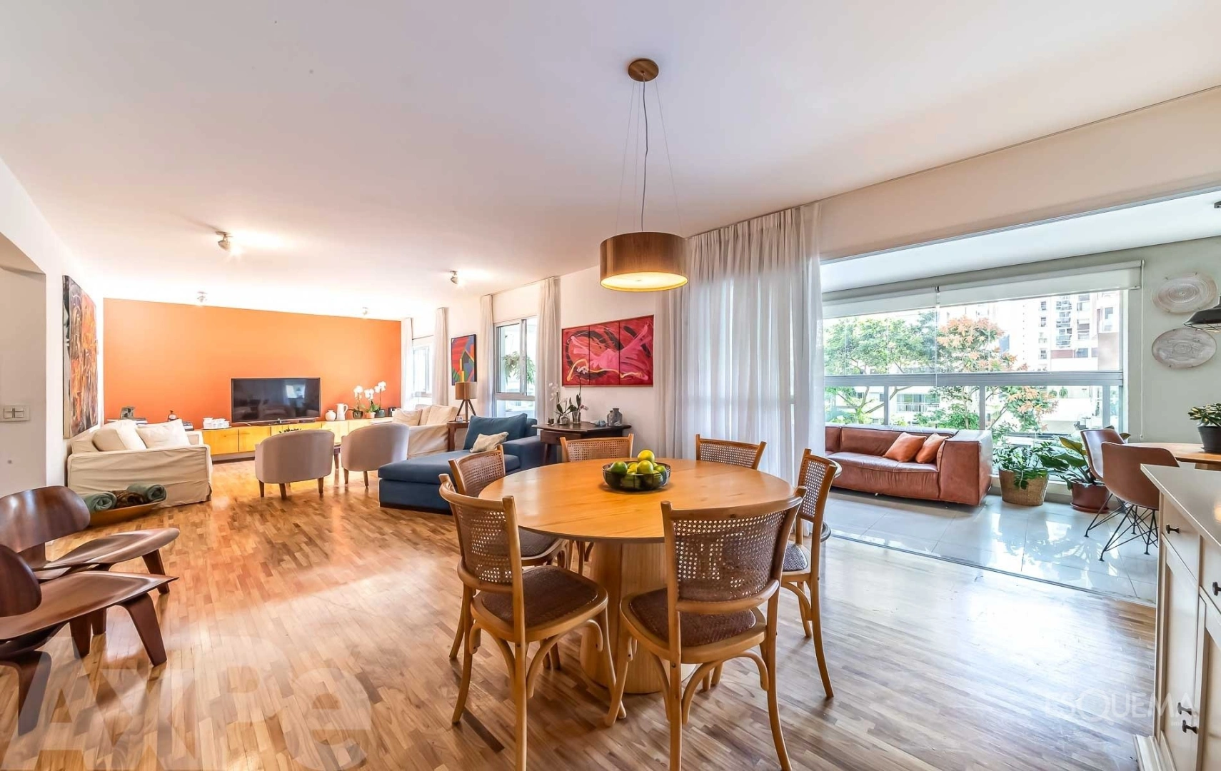 Apartamento reformado com terraço generoso e lazer completo na Vila Olímpia - Imagem 2